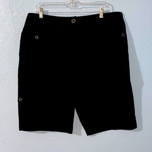 ⭐️ 3 for$25- AB Studio Women’s walking Shorts Black Stretch 14